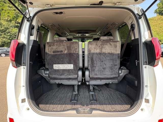 アルファード ２．５Ｓ　Ｃパッケージ　禁煙車！衝突被害軽減ブレーキ！Ａクルーズコントロール！サンルーフ！後席モニター！両側Ｐスライドドア！メモリーナビ！Ｂカメラ！ＢＴ！フルセグＴＶ！パワーシート！ＥＴＣ！スマートキー＆プッシュスタート！（24枚目）
