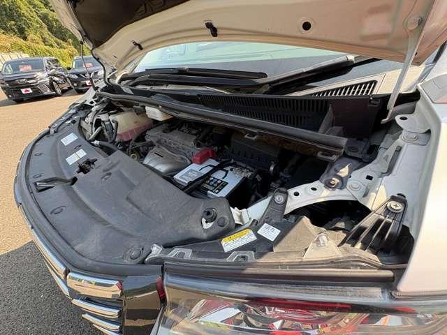 アルファード ２．５Ｓ　Ｃパッケージ　禁煙車！衝突被害軽減ブレーキ！Ａクルーズコントロール！サンルーフ！後席モニター！両側Ｐスライドドア！メモリーナビ！Ｂカメラ！ＢＴ！フルセグＴＶ！パワーシート！ＥＴＣ！スマートキー＆プッシュスタート！（30枚目）
