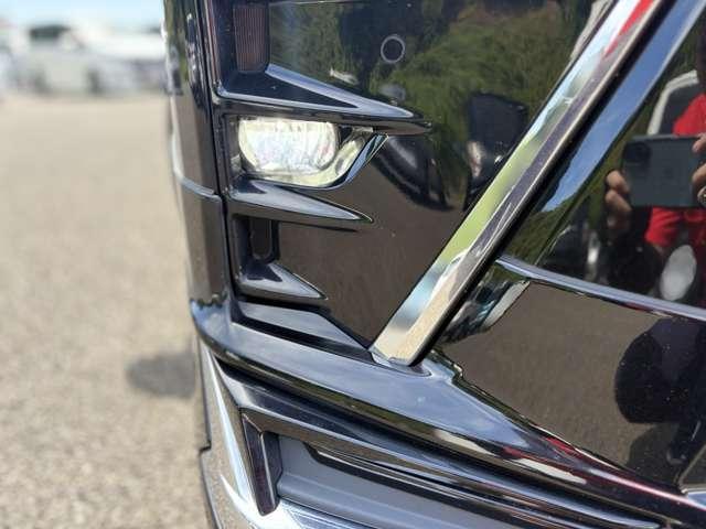 ヴォクシー ＺＳ　煌ＩＩＩ　禁煙車！衝突被害軽減ブレーキ！クルーズコントロール！後席モニター！両側パワースライドドア！純正ナビ！バックカメラ！ＢＴ！フルセグＴＶ！ＥＴＣ２．０！オートライト！ＬＥＤヘッドライト！モデリスタエアロ！（14枚目）
