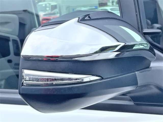 ヴォクシー ハイブリッドＺＳ　煌ＩＩ　禁煙車！衝突被害軽減ブレーキ！クルコン！後席モニター！両側パワースライドドア！純正ナビ！バックカメラ！ＢＴ！フルセグＴＶ！ＥＴＣ！シートヒーター！スマートキー＆プッシュスタート！モデリスタエアロ！（11枚目）