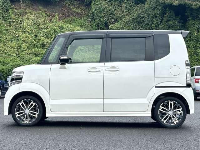 Ｎ－ＢＯＸカスタム ２トーンカラースタイル　ＧターボＳＳパッケージ　禁煙車！衝突被害軽減ブレーキ！クルコン！両側パワースライドドア！純正ナビ！バックカメラ！ＢＴ！フルセグＴＶ！ＥＴＣ！オートライト！スマートキー＆プッシュスタート！２トーンカラースタイル！アルミＷ！（8枚目）