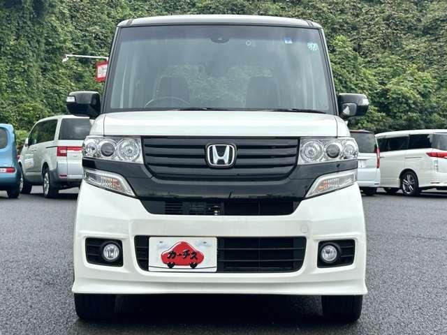 Ｎ－ＢＯＸカスタム ２トーンカラースタイル　ＧターボＳＳパッケージ　禁煙車！衝突被害軽減ブレーキ！クルコン！両側パワースライドドア！純正ナビ！バックカメラ！ＢＴ！フルセグＴＶ！ＥＴＣ！オートライト！スマートキー＆プッシュスタート！２トーンカラースタイル！アルミＷ！（9枚目）