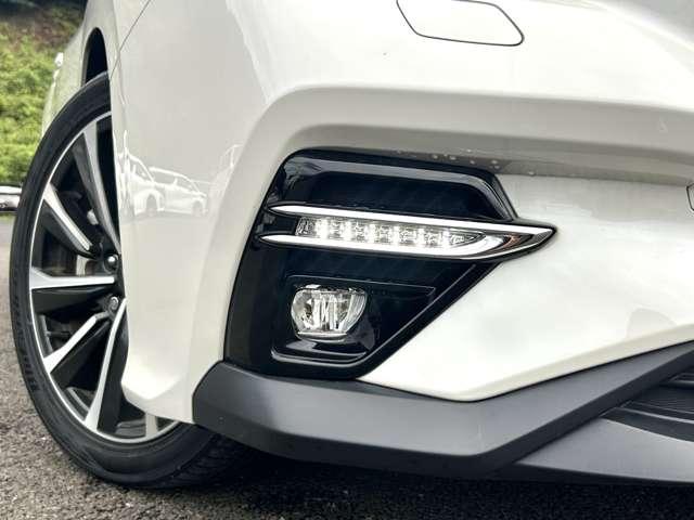 レヴォーグ ＳＴＩスポーツ　ＥＸ　４ＷＤ　４ＷＤ／ワンオーナー／禁煙車／アイサイトＸ／アダブティブクルーズコントロール／純正１１．６インチナビＴＶ／バックカメラ／左サイドカメラ／ＥＴＣ／１２．３インチフル液晶メーター／レザーシート／（12枚目）