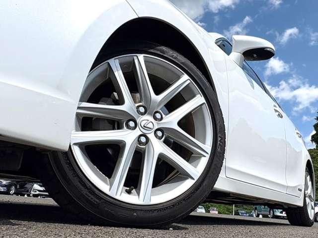 ＣＴ ＣＴ２００ｈ　バージョンＣ　禁煙車！衝突被害軽減ブレーキ！クルーズコントロール！純正ナビ！バックカメラ！ＢＴ！フルセグＴＶ！オーディオデッキ！パワーシート！ＥＴＣ！オートライト！シートヒーター！スマートキー＆プッシュスタート！（10枚目）
