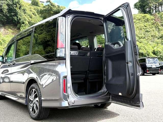 ステップワゴンスパーダ スパーダ　ホンダセンシング　禁煙車！衝突被害軽減ブレーキ！追従型コントロール！両側Ｐスライドドア！純正ナビ！Ｂカメラ！ＢＴ！フルセグＴＶ！ＥＴＣ！オートライト！ＵＳＢ端子！スマートキー＆プッシュスタート！横滑り防止！純正ＡＷ！（28枚目）