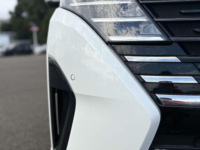 セレナ ハイウェイスターＶ　禁煙車／衝突被害軽減ブレーキ／全方位カメラ／パワースライドドア／ダブルエアコン／ブラインドスポットモニター／リアトラフィックモニター／ＬＥＤヘッドライト／純正アルミホイール／ＥＴＣ／パドルシフト／（13枚目）