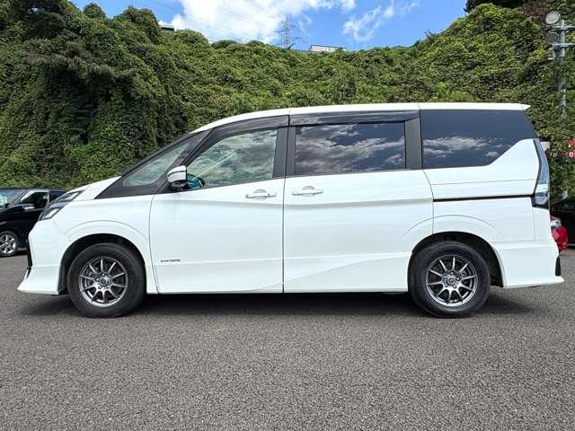 セレナ ２．０ハイウェイスターＶ　４ＷＤ　８名　４ＷＤ！プロパイロット！全方位運転支援システム！アイドリングストップ！カロッツェリアナビ＆フルセグＴＶ＆ＤＶＤ＆ＢＴ！カロッツェリアフリップダウンモニター！インテリジェントアラウン（8枚目）