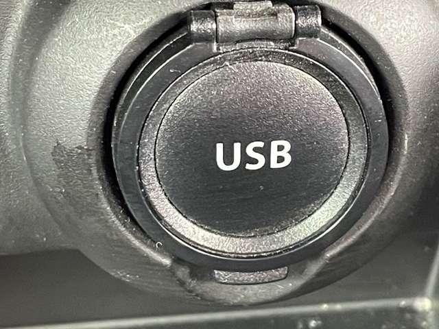 スイフトスポーツ ベースグレード　禁煙車！衝突被害軽減ブレーキ！アダプティブクルコン！全方位カメラ！純正ナビ！ＢＴ！フルセグＴＶ！ＥＴＣ！オートライト！シートヒーター！スマートキー＆プッシュスタート！横滑り防止装置！ブリッツマフラー！（39枚目）