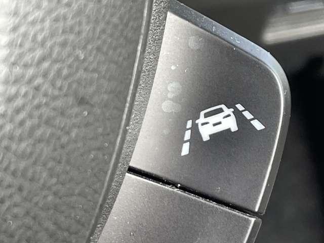 スイフトスポーツ ベースグレード　禁煙車！衝突被害軽減ブレーキ！アダプティブクルコン！全方位カメラ！純正ナビ！ＢＴ！フルセグＴＶ！ＥＴＣ！オートライト！シートヒーター！スマートキー＆プッシュスタート！横滑り防止装置！ブリッツマフラー！（49枚目）