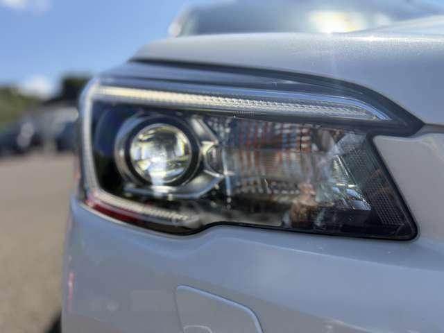 フォレスター Ｘ－ブレイク　４ＷＤ　禁煙！４ＷＤ！衝突被害軽減ブレーキ！アダプティブクルコン！純正ナビ！バック＆フロント＆サイドカメラ！ＢＴ！フルセグＴＶ！パワーシート！ＥＴＣ！シートヒーター！スマートキー＆プッシュスタート！純正ＡＷ！（15枚目）