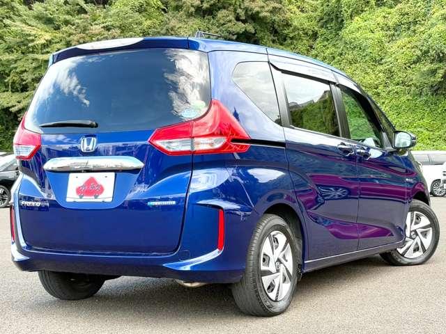 フリードハイブリッド ハイブリッド・Ｇホンダセンシング　禁煙車！衝突被害軽減ブレーキ！アダプティブクルコン！両側パワースライドドア！純正ナビ！バックカメラ！ＢＴ！ワンセグＴＶ！ＥＴＣ！オートライト！ステアリングスイッチ！スマートキー＆プッシュスタート！（4枚目）