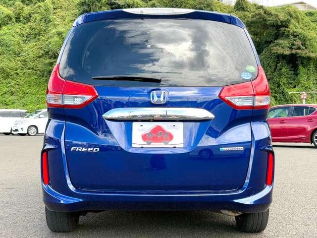フリードハイブリッド ハイブリッド・Ｇホンダセンシング　禁煙車！衝突被害軽減ブレーキ！アダプティブクルコン！両側パワースライドドア！純正ナビ！バックカメラ！ＢＴ！ワンセグＴＶ！ＥＴＣ！オートライト！ステアリングスイッチ！スマートキー＆プッシュスタート！（6枚目）