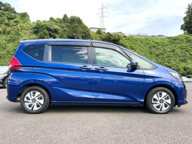 フリードハイブリッド ハイブリッド・Ｇホンダセンシング　禁煙車！衝突被害軽減ブレーキ！アダプティブクルコン！両側パワースライドドア！純正ナビ！バックカメラ！ＢＴ！ワンセグＴＶ！ＥＴＣ！オートライト！ステアリングスイッチ！スマートキー＆プッシュスタート！（7枚目）