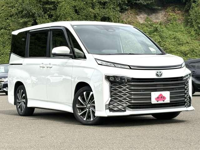 ヴォクシー Ｓ－Ｚ　１オーナー！禁煙車！衝突被害軽減ブレーキ！アダプティブクルコン！両側Ｐスライドドア！純正ナビ！バックカメラ！フルセグＴＶ！ＥＴＣ２．０！オートライト！シートヒーター！スマートキー＆プッシュスタート！（3枚目）