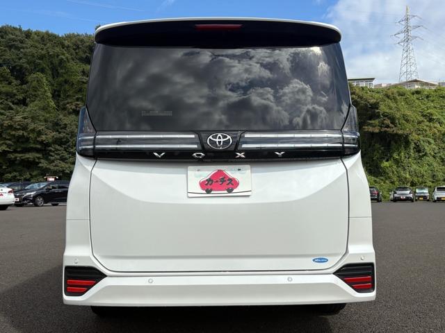 ヴォクシー Ｓ－Ｚ　１オーナー！禁煙車！衝突被害軽減ブレーキ！アダプティブクルコン！両側Ｐスライドドア！純正ナビ！バックカメラ！フルセグＴＶ！ＥＴＣ２．０！オートライト！シートヒーター！スマートキー＆プッシュスタート！（6枚目）