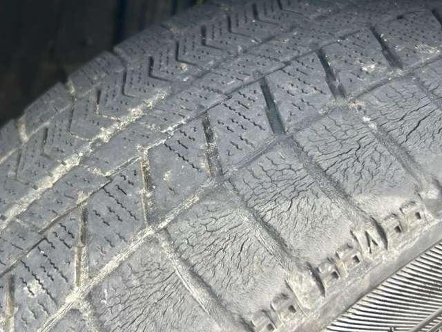 アクア Sスタイルブラック ワンオーナー/禁煙車/衝突被害軽減ブレーキ/純正ナビ/フルセグナビ/Bluetooth対応/バックカメラ/ETC/障害物センサー/横滑り防止装置/レーンキープアシスト/盗難防止装置/スマートキー/(12枚目)