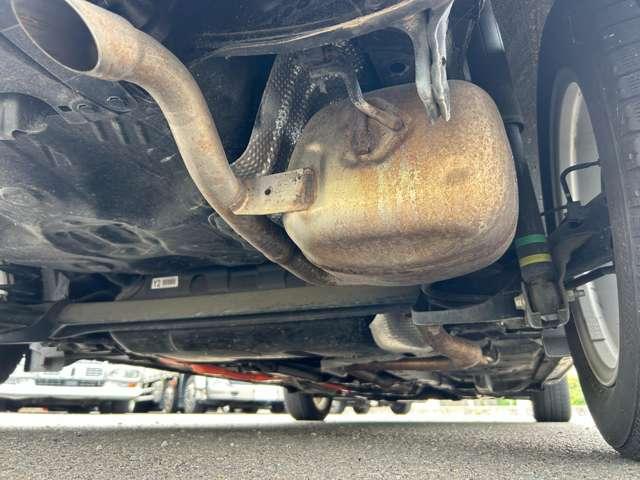 アクア Sスタイルブラック ワンオーナー/禁煙車/衝突被害軽減ブレーキ/純正ナビ/フルセグナビ/Bluetooth対応/バックカメラ/ETC/障害物センサー/横滑り防止装置/レーンキープアシスト/盗難防止装置/スマートキー/(31枚目)