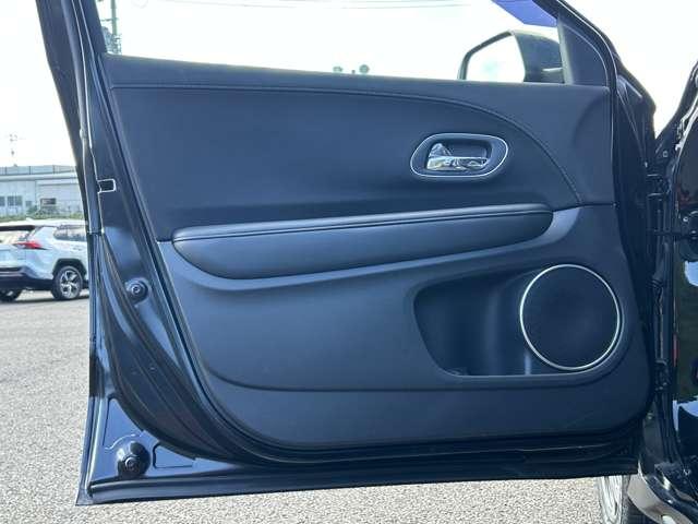 ヴェゼル ハイブリッドZ・ホンダセンシング 30年後期型/ホンダセンシング/アダブティブクルーズコントロール/フルセグTV/Bluetooth/バックカメラ/LEDヘッドライト/オートライト/純正アルミ/ビルトインETC/スマートキーシステム/(23枚目)