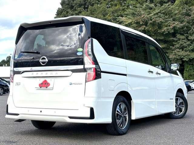 セレナ e-パワー ハイウェイスターV 禁煙車/全方位運転支援システム/プロパイロット/BSM/インテリジェントアラウンドビューモニター/純正ナビ/フルセグTV/Bluetooth/DVD/アダプティブLEDヘッドライト/シートヒーター/(4枚目)