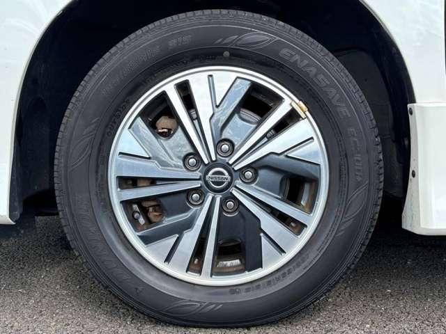 セレナ e-パワー ハイウェイスターV 禁煙車/全方位運転支援システム/プロパイロット/BSM/インテリジェントアラウンドビューモニター/純正ナビ/フルセグTV/Bluetooth/DVD/アダプティブLEDヘッドライト/シートヒーター/(11枚目)