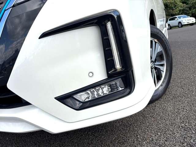 セレナ e-パワー ハイウェイスターV 禁煙車/全方位運転支援システム/プロパイロット/BSM/インテリジェントアラウンドビューモニター/純正ナビ/フルセグTV/Bluetooth/DVD/アダプティブLEDヘッドライト/シートヒーター/(17枚目)