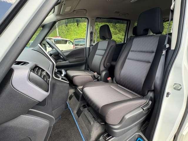 セレナ e-パワー ハイウェイスターV 禁煙車/全方位運転支援システム/プロパイロット/BSM/インテリジェントアラウンドビューモニター/純正ナビ/フルセグTV/Bluetooth/DVD/アダプティブLEDヘッドライト/シートヒーター/(20枚目)