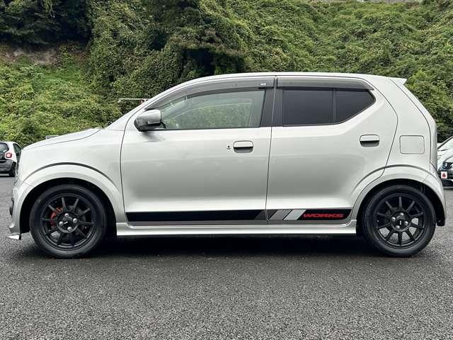 アルトワークス ベースグレード 5MT 5MT/禁煙車/BLITZ車高調/カロッツェリアナビ/フルセグTV/DVD/Bluetooth対応/バックカメラ/HIDヘッドライト/オートライト/純正アルミ/ビルトインETC/スマートキー/(8枚目)