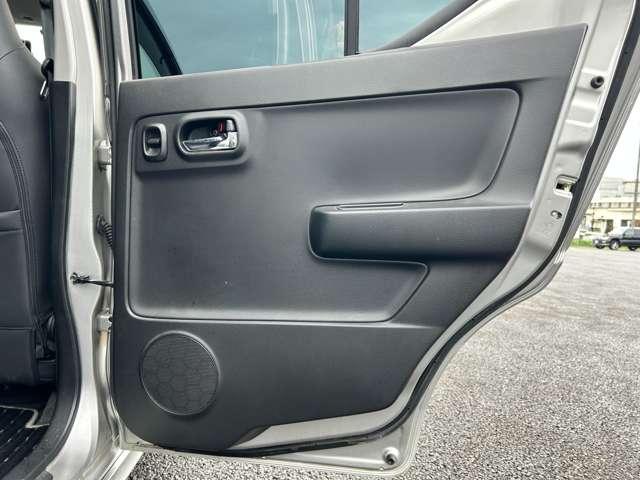 アルトワークス ベースグレード 5MT 5MT/禁煙車/BLITZ車高調/カロッツェリアナビ/フルセグTV/DVD/Bluetooth対応/バックカメラ/HIDヘッドライト/オートライト/純正アルミ/ビルトインETC/スマートキー/(46枚目)