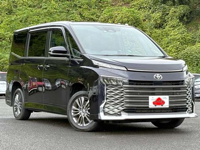 ヴォクシー S-Z 4WD 1オーナー!4WD!禁煙車!衝突被害軽減ブレーキ!Aクルコン!両側Pスライドドア!純正ナビ!Bカメラ!BT!フルセグTV!ETC2.0!オートライト!シートヒーター!スマートキー&プッシュスタート!(3枚目)