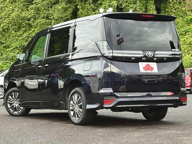 ヴォクシー S-Z 4WD 1オーナー!4WD!禁煙車!衝突被害軽減ブレーキ!Aクルコン!両側Pスライドドア!純正ナビ!Bカメラ!BT!フルセグTV!ETC2.0!オートライト!シートヒーター!スマートキー&プッシュスタート!(5枚目)