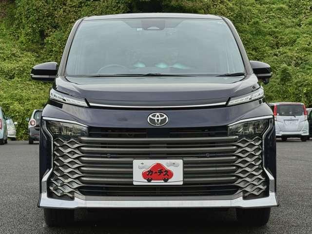 ヴォクシー S-Z 4WD 1オーナー!4WD!禁煙車!衝突被害軽減ブレーキ!Aクルコン!両側Pスライドドア!純正ナビ!Bカメラ!BT!フルセグTV!ETC2.0!オートライト!シートヒーター!スマートキー&プッシュスタート!(9枚目)