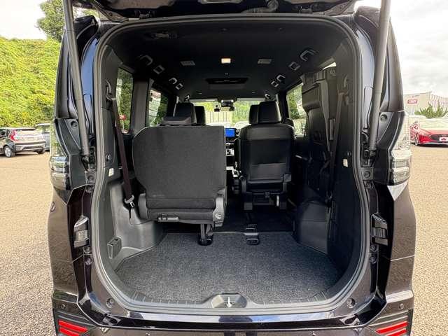 ヴォクシー S-Z 4WD 1オーナー!4WD!禁煙車!衝突被害軽減ブレーキ!Aクルコン!両側Pスライドドア!純正ナビ!Bカメラ!BT!フルセグTV!ETC2.0!オートライト!シートヒーター!スマートキー&プッシュスタート!(28枚目)