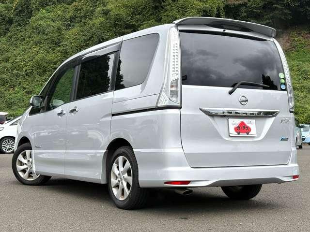セレナ ハイウェイスター　Ｓ－ハイブリッド　Ｖエアロモード　禁煙車！クルーズコントロール！サンルーフ！後席モニター！両側パワースライドドア！純正ナビ！バックカメラ！ＢＴ！フルセグＴＶ！ＥＴＣ！オートライト！スマートキー＆プッシュスタート！アイドリングストップ！（5枚目）
