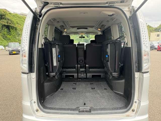 セレナ ハイウェイスター　Ｓ－ハイブリッド　Ｖエアロモード　禁煙車！クルーズコントロール！サンルーフ！後席モニター！両側パワースライドドア！純正ナビ！バックカメラ！ＢＴ！フルセグＴＶ！ＥＴＣ！オートライト！スマートキー＆プッシュスタート！アイドリングストップ！（26枚目）