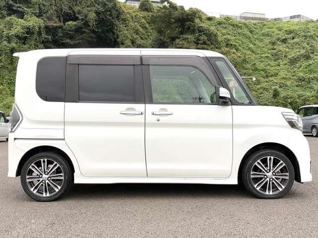 タント カスタムＲＳ　トップエディションＳＡＩＩＩ　禁煙車！衝突被害軽減ブレーキ！両側Ｐスライドドア！メモリーナビ！Ｂカメラ！ＢＴ！フルセグＴＶ！ＥＴＣ！オートライト！シートヒーター！スマートキー＆プッシュスタート！アイドリングストップ！横滑り防止！（7枚目）