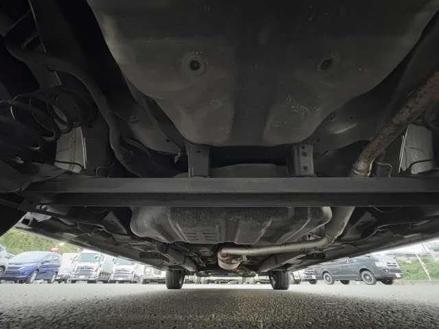 タント カスタムＲＳ　トップエディションＳＡＩＩＩ　禁煙車！衝突被害軽減ブレーキ！両側Ｐスライドドア！メモリーナビ！Ｂカメラ！ＢＴ！フルセグＴＶ！ＥＴＣ！オートライト！シートヒーター！スマートキー＆プッシュスタート！アイドリングストップ！横滑り防止！（27枚目）