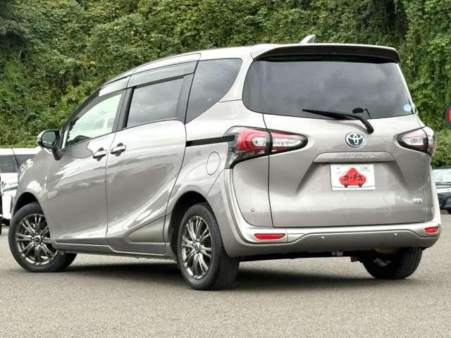 シエンタ ハイブリッドＧ　クエロ　禁煙車！衝突被害軽減ブレーキ！クルーズコントロール！後席モニター！両側Ｐスライドドア！全方位カメラ！純正ナビ！ＢＴ！フルセグＴＶ！ＥＴＣ！シートヒーター！スマートキー＆プッシュスタート！横滑り防止！（5枚目）