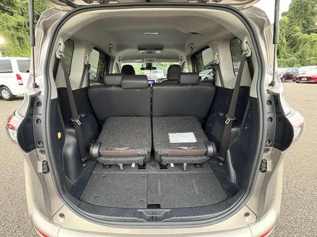 シエンタ ハイブリッドＧ　クエロ　禁煙車！衝突被害軽減ブレーキ！クルーズコントロール！後席モニター！両側Ｐスライドドア！全方位カメラ！純正ナビ！ＢＴ！フルセグＴＶ！ＥＴＣ！シートヒーター！スマートキー＆プッシュスタート！横滑り防止！（27枚目）