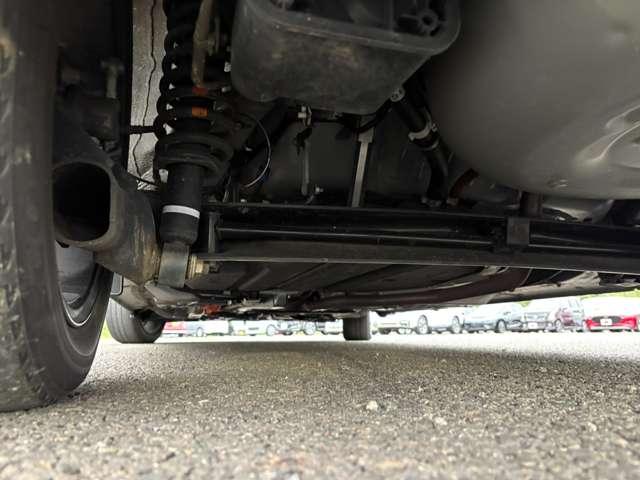 シエンタ ハイブリッドＧ　クエロ　禁煙車！衝突被害軽減ブレーキ！クルーズコントロール！後席モニター！両側Ｐスライドドア！全方位カメラ！純正ナビ！ＢＴ！フルセグＴＶ！ＥＴＣ！シートヒーター！スマートキー＆プッシュスタート！横滑り防止！（31枚目）