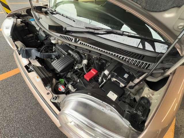 スペーシア ハイブリッドＸ　ワンオーナー／禁煙車／セーフティサポート／ホワイトルーフ／ドアミラー／アイドリングストップ／全方位モニター／純正ナビ／フルセグＴＶ／Ｂｌｕｅｔｏｏｔｈ／アップグレードパッケージ／両側電動スライドドア／（29枚目）