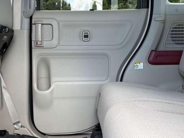 スペーシア ハイブリッドＸ　ワンオーナー／禁煙車／セーフティサポート／ホワイトルーフ／ドアミラー／アイドリングストップ／全方位モニター／純正ナビ／フルセグＴＶ／Ｂｌｕｅｔｏｏｔｈ／アップグレードパッケージ／両側電動スライドドア／（33枚目）