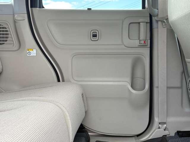 スペーシア ハイブリッドＸ　ワンオーナー／禁煙車／セーフティサポート／ホワイトルーフ／ドアミラー／アイドリングストップ／全方位モニター／純正ナビ／フルセグＴＶ／Ｂｌｕｅｔｏｏｔｈ／アップグレードパッケージ／両側電動スライドドア／（34枚目）