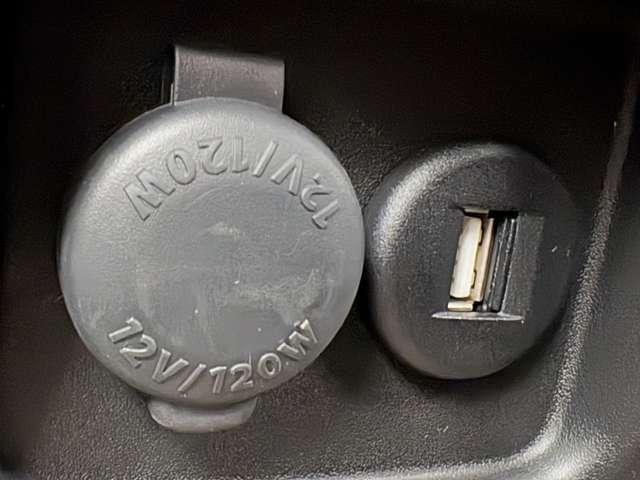 スペーシア ハイブリッドＸ　ワンオーナー／禁煙車／セーフティサポート／ホワイトルーフ／ドアミラー／アイドリングストップ／全方位モニター／純正ナビ／フルセグＴＶ／Ｂｌｕｅｔｏｏｔｈ／アップグレードパッケージ／両側電動スライドドア／（53枚目）