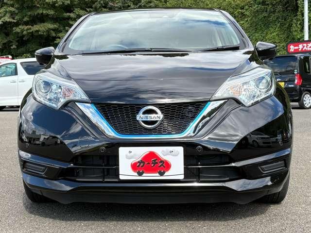 ノート ｅ－パワー　Ｘ　禁煙車／インテリジェントエマージェンシーブレーキ／車線逸脱警報／純正ナビ／地デジＴＶ／ＤＶＤ／インテリジェントアラウンドビューモニター＆ルームミラー／ＬＥＤヘッドライト／オートライト／障害物センサー／（9枚目）