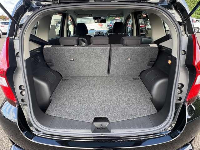 ノート ｅ－パワー　Ｘ　禁煙車／インテリジェントエマージェンシーブレーキ／車線逸脱警報／純正ナビ／地デジＴＶ／ＤＶＤ／インテリジェントアラウンドビューモニター＆ルームミラー／ＬＥＤヘッドライト／オートライト／障害物センサー／（22枚目）
