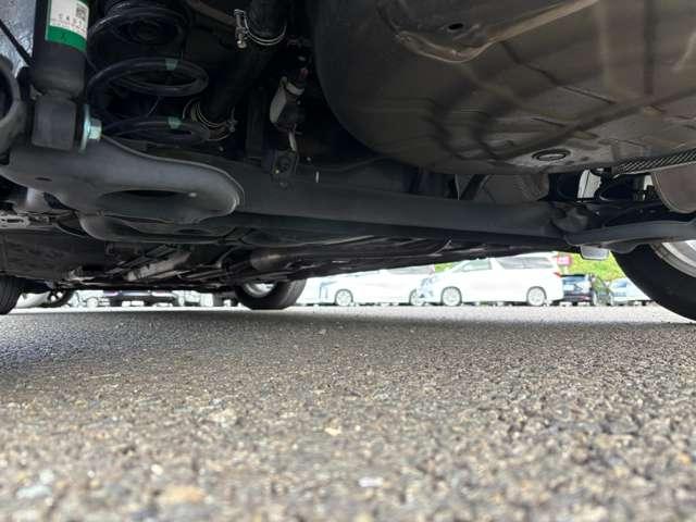 ノート ｅ－パワー　Ｘ　禁煙車／インテリジェントエマージェンシーブレーキ／車線逸脱警報／純正ナビ／地デジＴＶ／ＤＶＤ／インテリジェントアラウンドビューモニター＆ルームミラー／ＬＥＤヘッドライト／オートライト／障害物センサー／（30枚目）