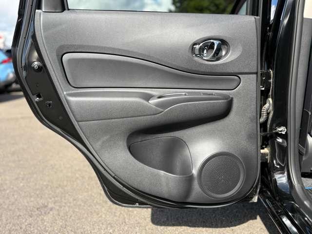 ノート ｅ－パワー　Ｘ　禁煙車／インテリジェントエマージェンシーブレーキ／車線逸脱警報／純正ナビ／地デジＴＶ／ＤＶＤ／インテリジェントアラウンドビューモニター＆ルームミラー／ＬＥＤヘッドライト／オートライト／障害物センサー／（47枚目）