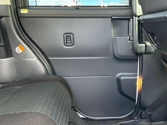 ルーミー カスタムG-T 令和2年後期型/スマートアシスト/アダブティブクルーズコントロール/両側電動スライドドア/パノラミックビューモニター/純正ナビ/フルセグTV/Bluetooth対応/LEDヘッドライト/オートライト/(27枚目)