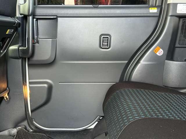 ルーミー カスタムG-T 令和2年後期型/スマートアシスト/アダブティブクルーズコントロール/両側電動スライドドア/パノラミックビューモニター/純正ナビ/フルセグTV/Bluetooth対応/LEDヘッドライト/オートライト/(28枚目)