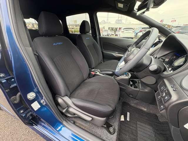 ノート ｅ－パワーオーテック　禁煙車／インテリジェントエマージェンシーブレーキ／車線逸脱警報／純正ナビ／フルセグＴＶ／ＤＶＤ／Ｂｌｕｅｔｏｏｔｈ／インテリアラウンドビューモニター＆ルームミラー／ＬＥＤヘッドライト／オートライト／（19枚目）